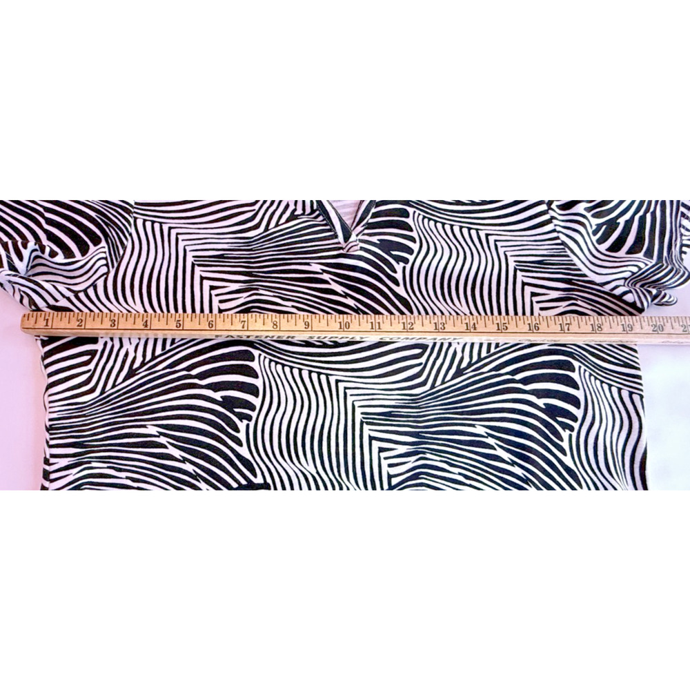 Chico's Womens Large Zebra Print Top Notch V Neck Short Sleeve Cotton Resortwear - Picture 7 of 9